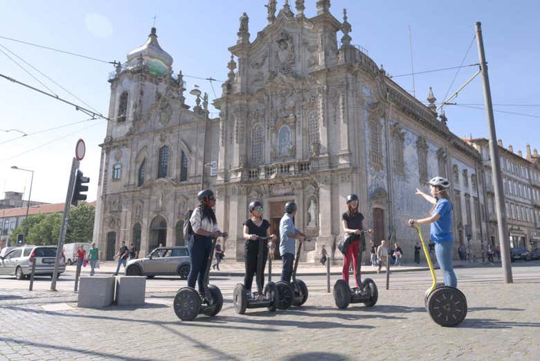 Disfrutando del tour en segway por Oporto